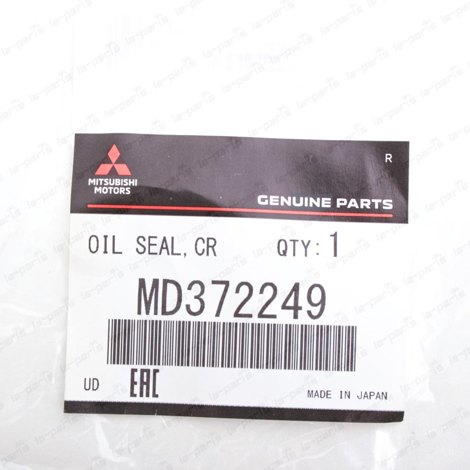 New Genuine OEM Mitsubishi 91-12 Eclipse Montero Front Crankshaft Seal MD3722497