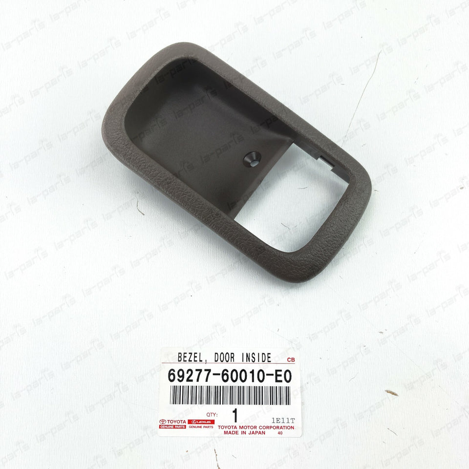 NEW GENUINE TOYOTA LC 80 LEXUS LX450 OAK INNER DOOR HANDLE BEZEL RIGHT SIDE0