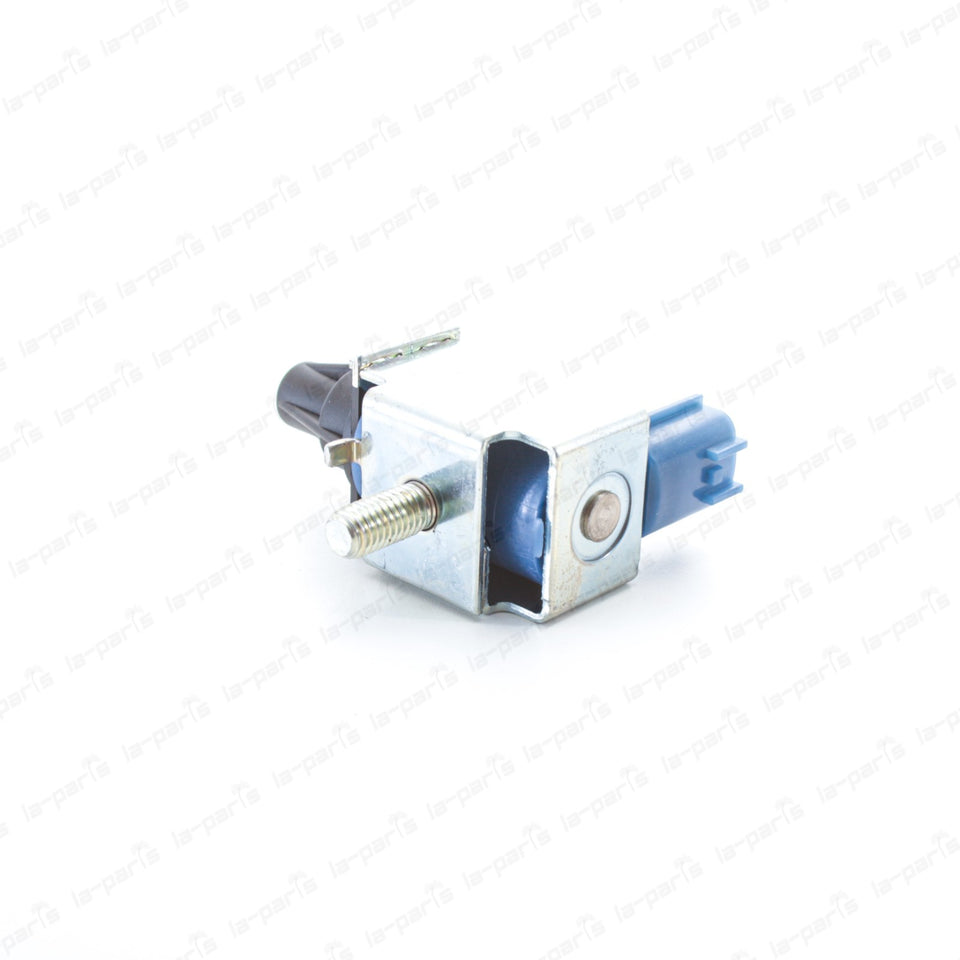 New Genuine OEM Nissan Altima Frontier Xterra Purge Control Valve 14930-5M00A4