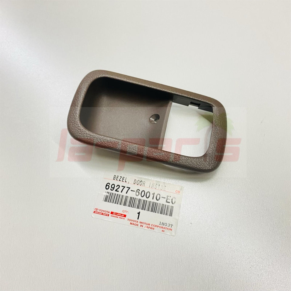 NEW GENUINE TOYOTA LC 80 LEXUS LX450 OAK INNER DOOR HANDLE BEZEL RIGHT SIDE6