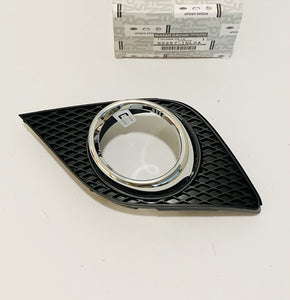  New Genuine Nissan Infiniti G37 Front Bumper Left Fog Light Trim 62257-1NL0A1