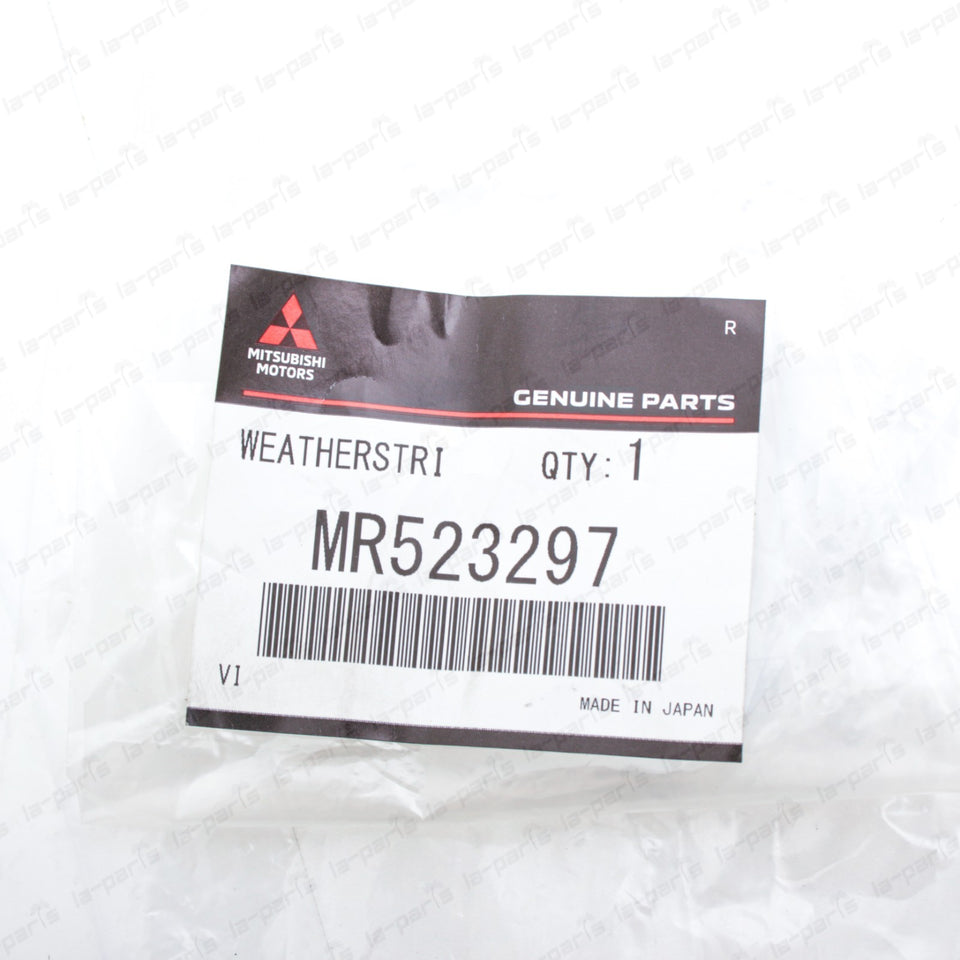 New Genuine OEM Mitsubishi Montero Pajero Hood Weatherstrip MR5232976