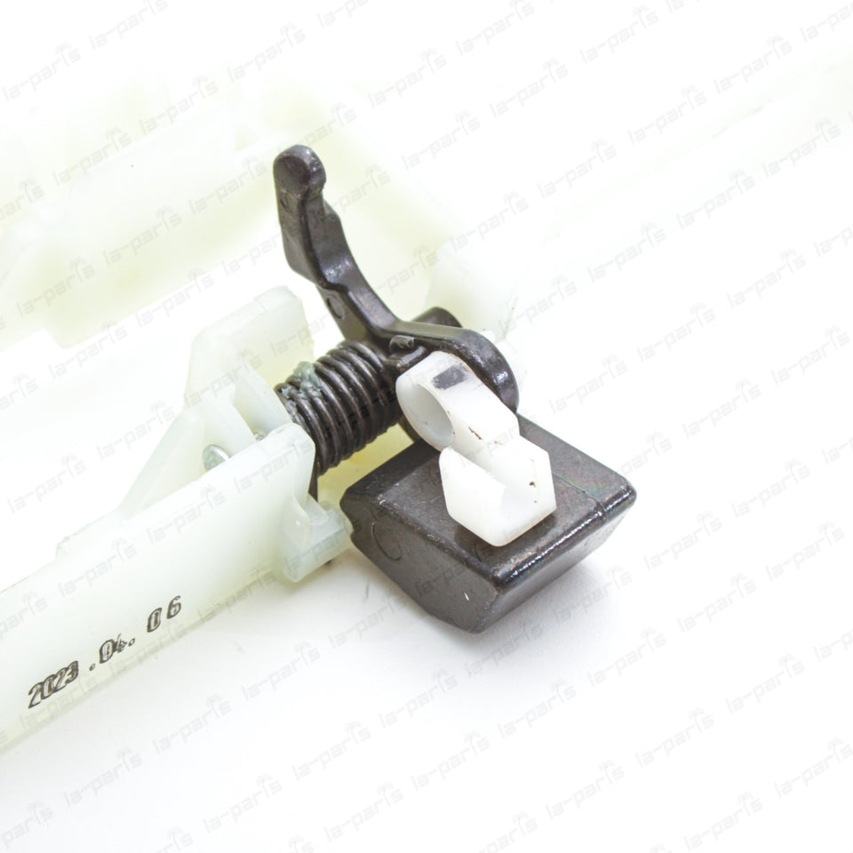 New Genuine OEM Kia 05-10 Sportage Passenger Front Door Handle Base 826651F0005