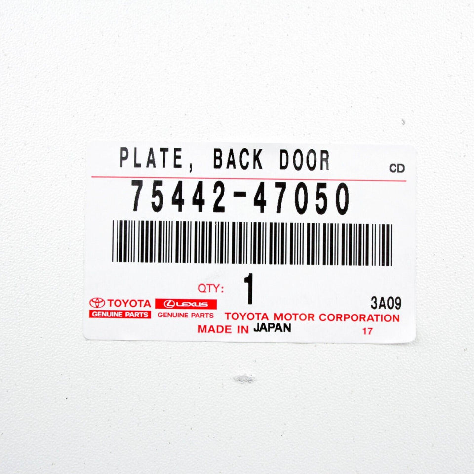 New Genuine Toyota Prius V VW4 Alpha JDM Rear Emblem 75442-47050