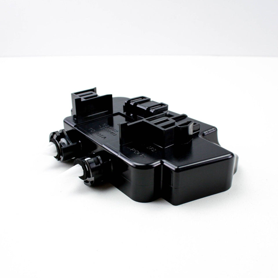 New Genuine Toyota 10-21 4Runner Passenger Side Rear Bumper Retainer 52562-35040