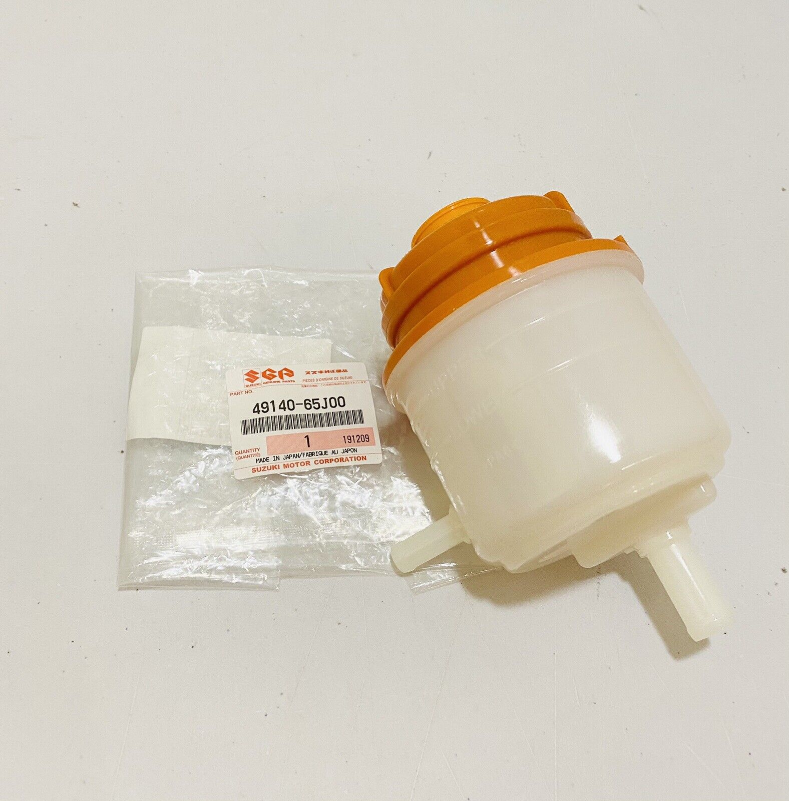 New Genuine For Suzuki Grand Vitara Power Steering Reservoir Tank 49140-65J00