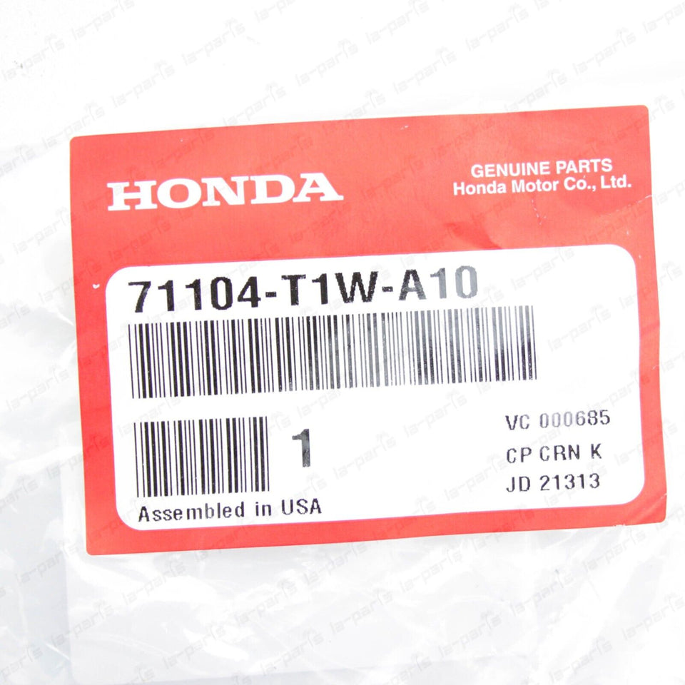 New Genuine Honda 15-16 CR-V Front Bumper Passenger Side Garnish 71104-T1W-A10