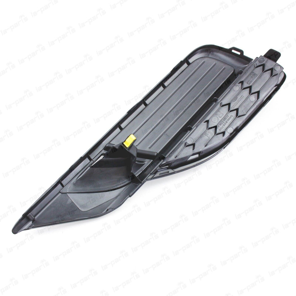 New Genuine Honda 15-16 CR-V Front Bumper Passenger Side Garnish 71104-T1W-A10