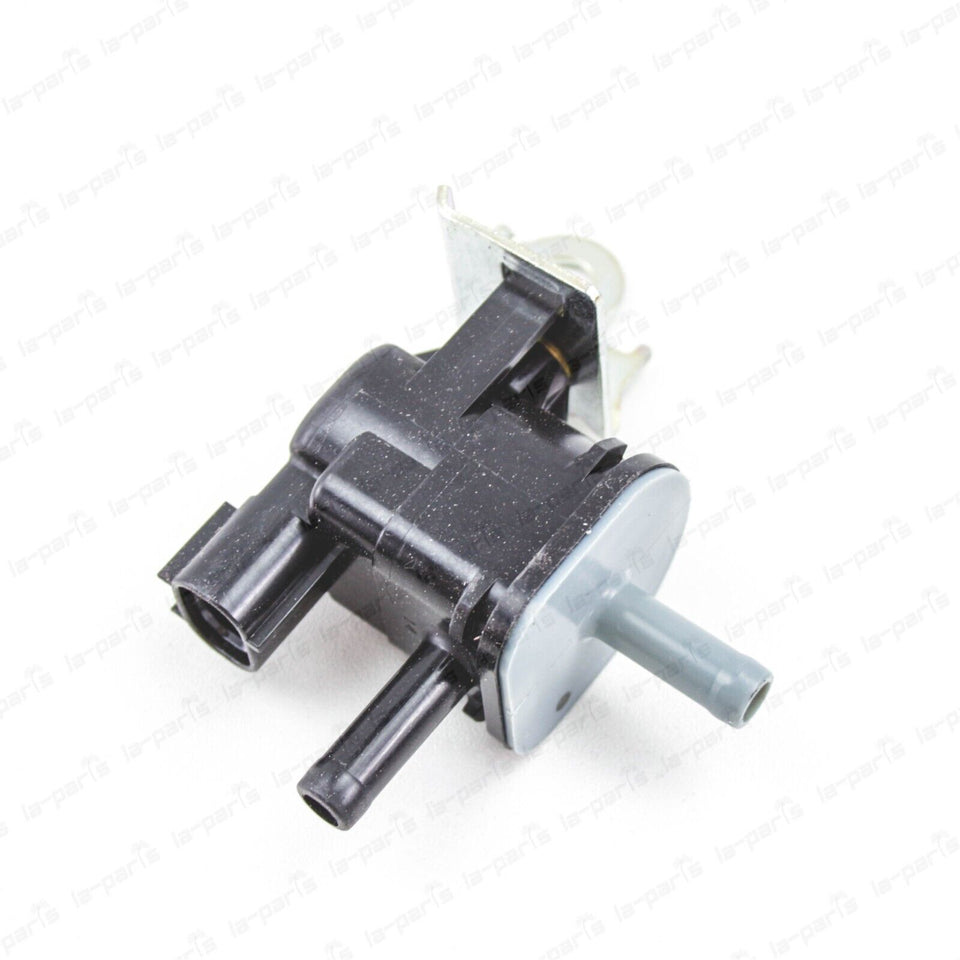 Genuine Toyota Sequoia Tundra Lexus GS IS ES Vacuum Switching Valve 25860-31060