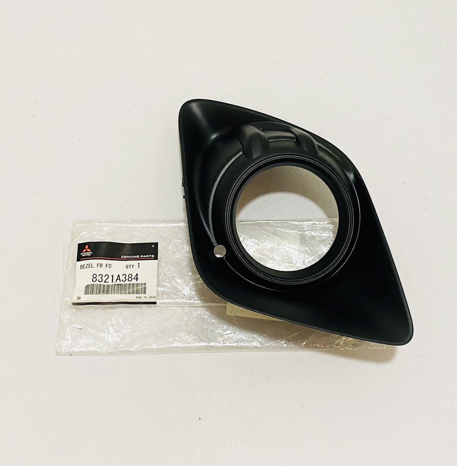 New Genuine For Mitsubishi Outlander Sport Fog Light Bezel Cover Rh Side